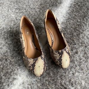 Clarks Snakeskin Wedge Size 6 GUC